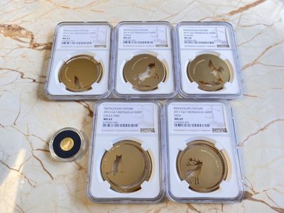 【海寕潮】拍卖第八十五期 - 【海寧潮A】获奖币 2013-2017年蒙古大自然野生动物系列镂空镀金月下狼嚎、骏马、猎隼、猫头鹰、鹿鸣全套5连号评级银币+0.5克月下狼嚎金币 原盒证，裸币价5000元