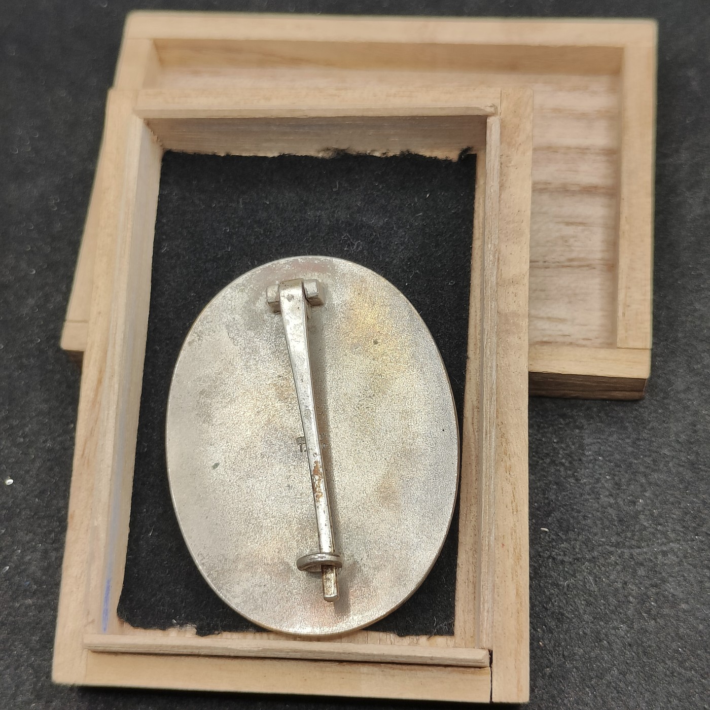 全场0元起拍 第99期 咸鱼国勋章拍卖专场 10月15日（周日）下午6：00开始 稀少 天皇登基 日本大礼使纪章 纯银珐琅