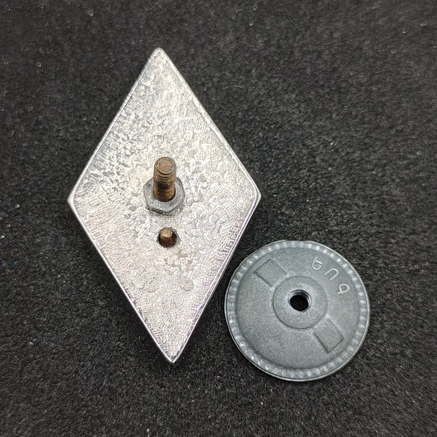 全场0元起拍 第99期 咸鱼国勋章拍卖专场 10月15日（周日）下午6：00开始 稀少 独联体 亚美尼亚 新款军徽版 军校毕业证章