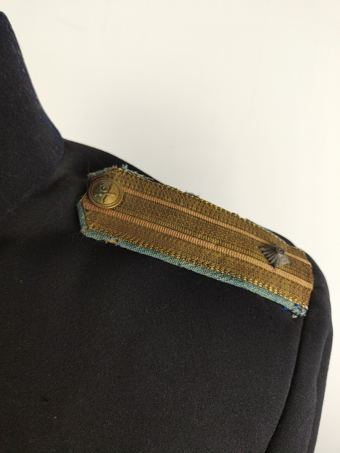 全场0元起拍 第99期 咸鱼国勋章拍卖专场 10月15日（周日）下午6：00开始 原品ww2保加利亚m36型陆军炮兵礼服上衣胸围100 肩宽46 衣长75 袖长61 领围41