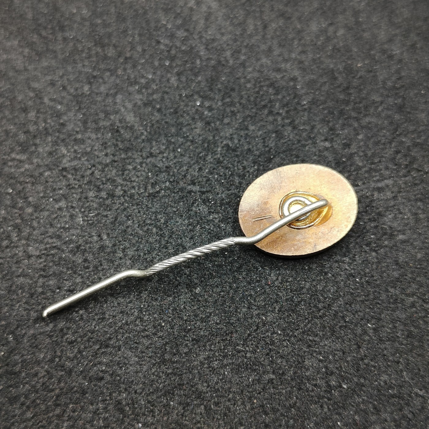 全场0元起拍 第99期 咸鱼国勋章拍卖专场 10月15日（周日）下午6：00开始 东德社会统一党党徽