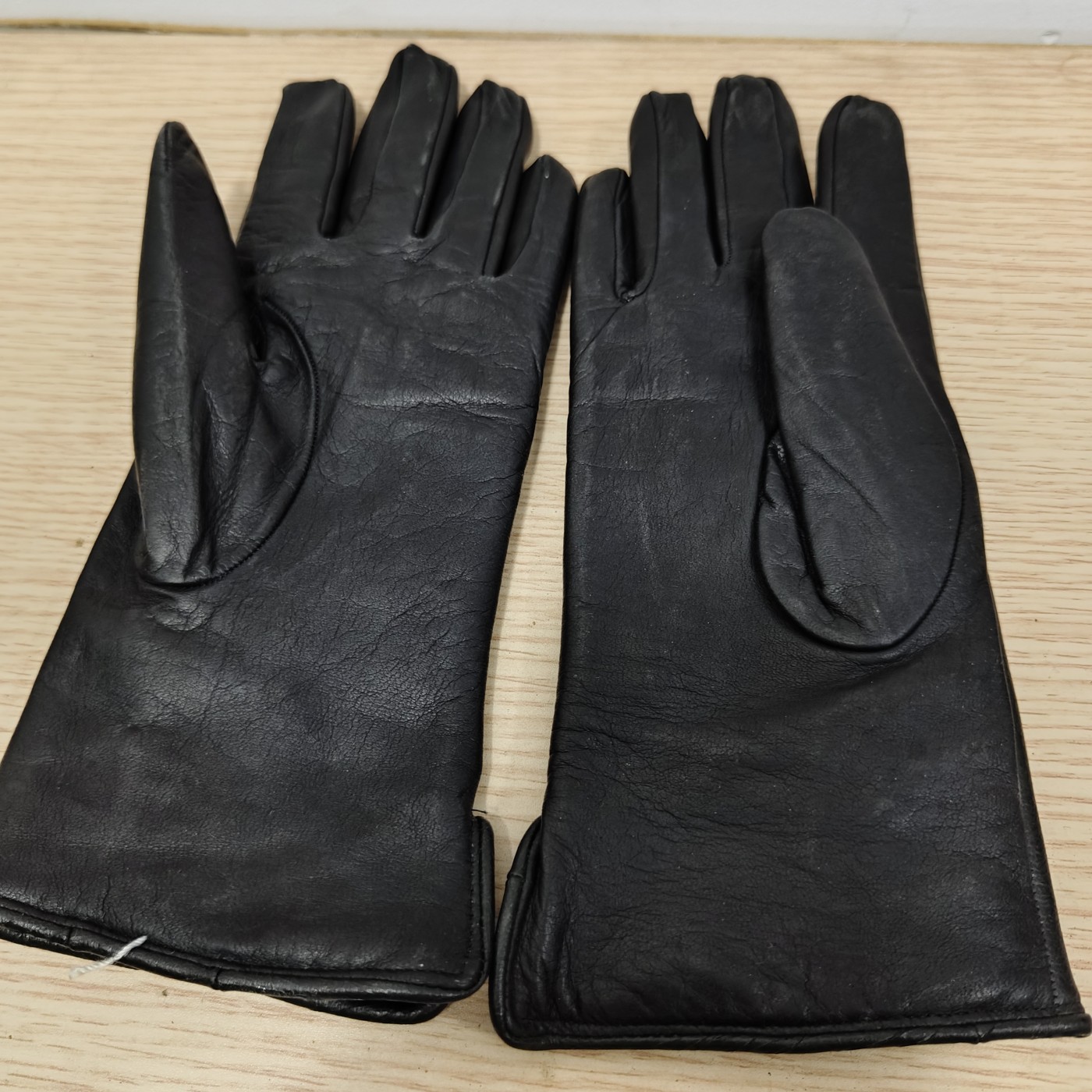 全场0元起拍 第99期 咸鱼国勋章拍卖专场 10月15日（周日）下午6：00开始 东德军用皮手套 s码