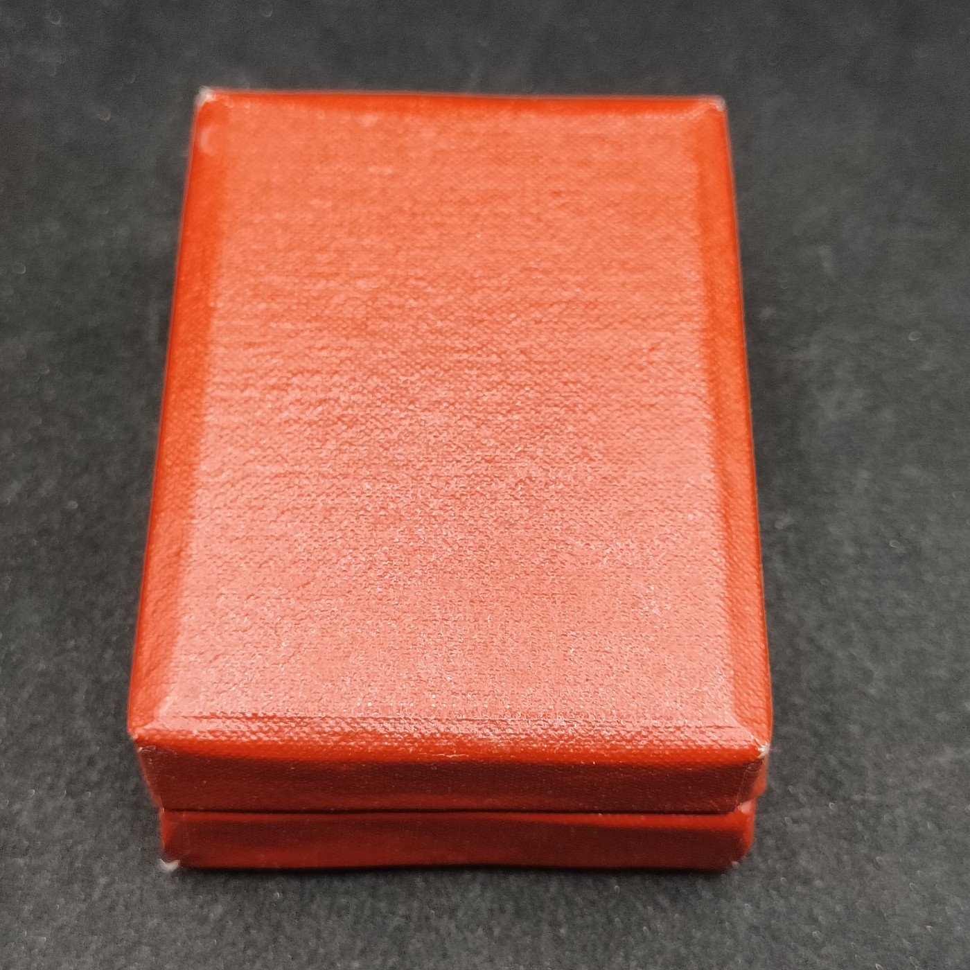 全场0元起拍 第99期 咸鱼国勋章拍卖专场 10月15日（周日）下午6：00开始 	东德人民军 高级军官/将官 早期珐琅版 恩格斯军事学院 毕业证章带盒