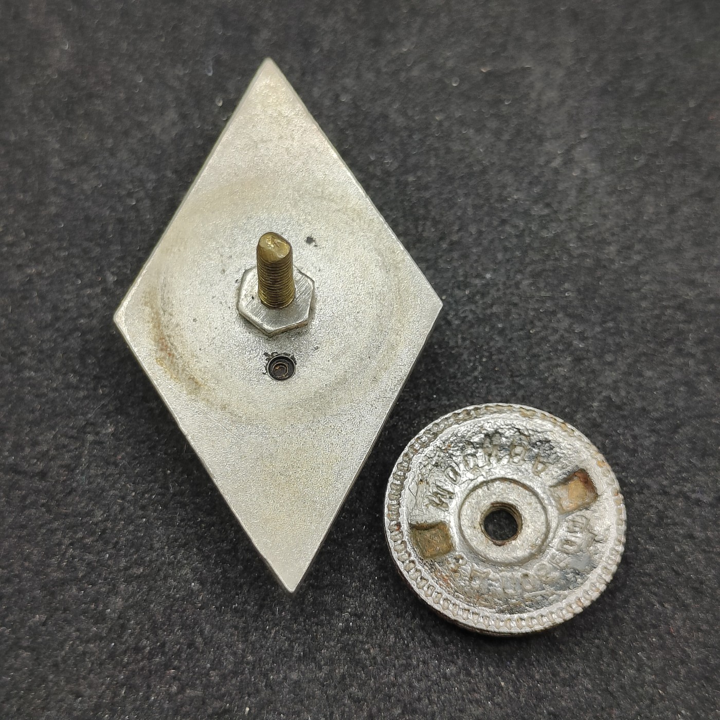 全场0元起拍 第99期 咸鱼国勋章拍卖专场 10月15日（周日）下午6：00开始 苏联高等军校毕业证章