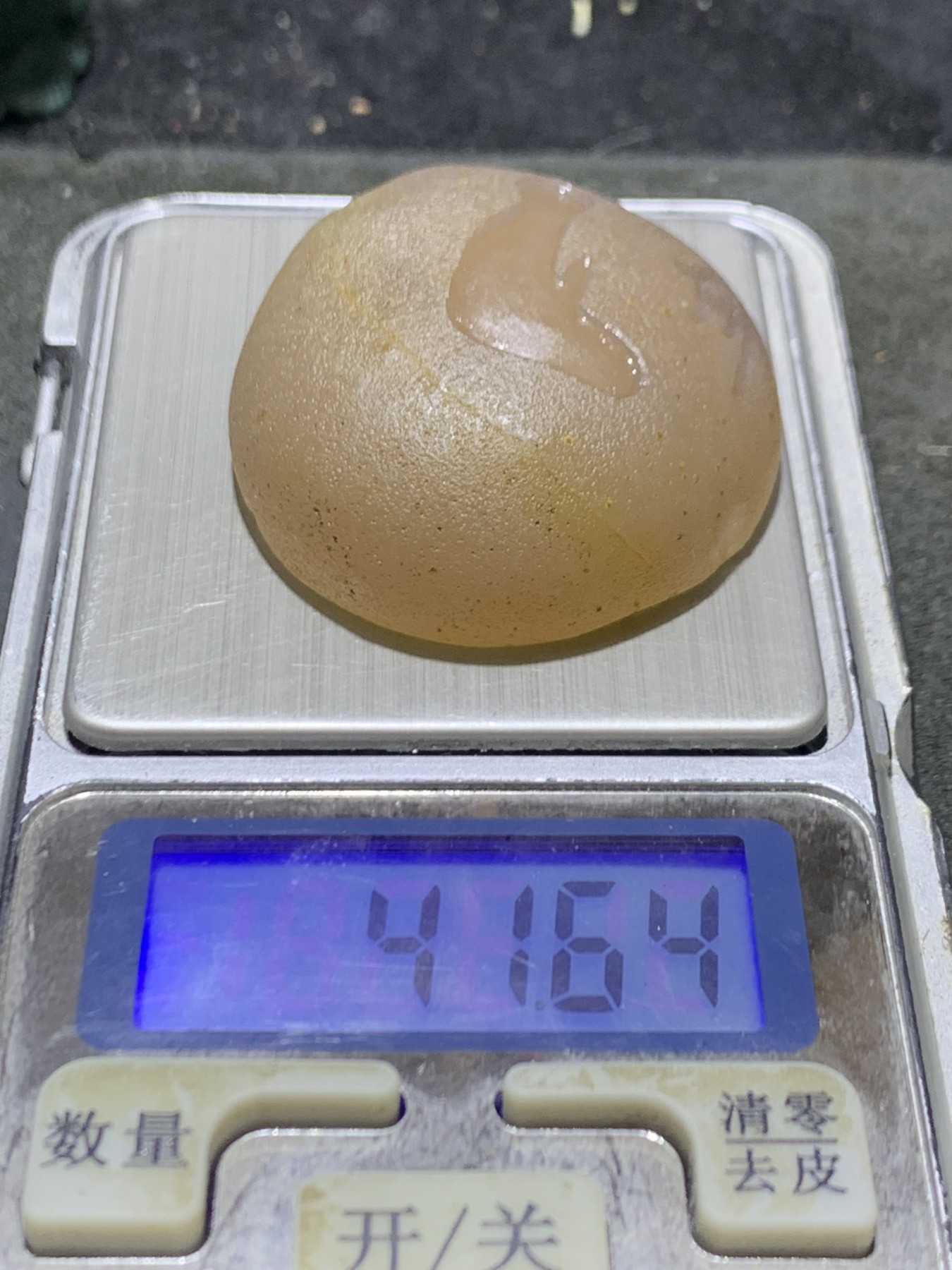 精美原皮高玉化冻料蒙料战国红玛瑙手工影雕工艺一心向佛随形把件，吊坠一个，