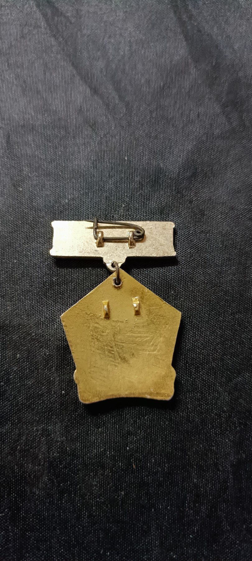 天字一号精品书章拍卖！ 稀有工总司总部，带挂徽章