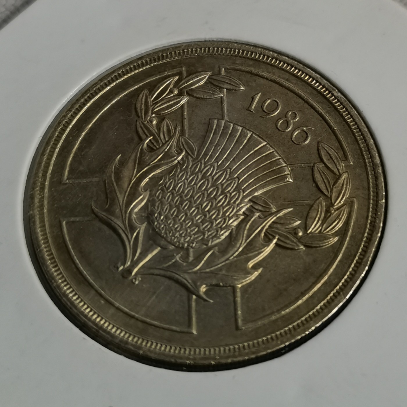 英国 1986年 2镑纪念币 品相如图 邮费自理