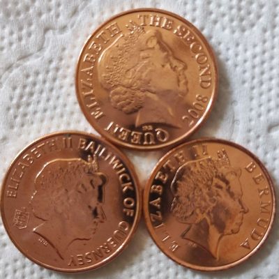 240518 - 全新女王小硬币3枚套 年份随机