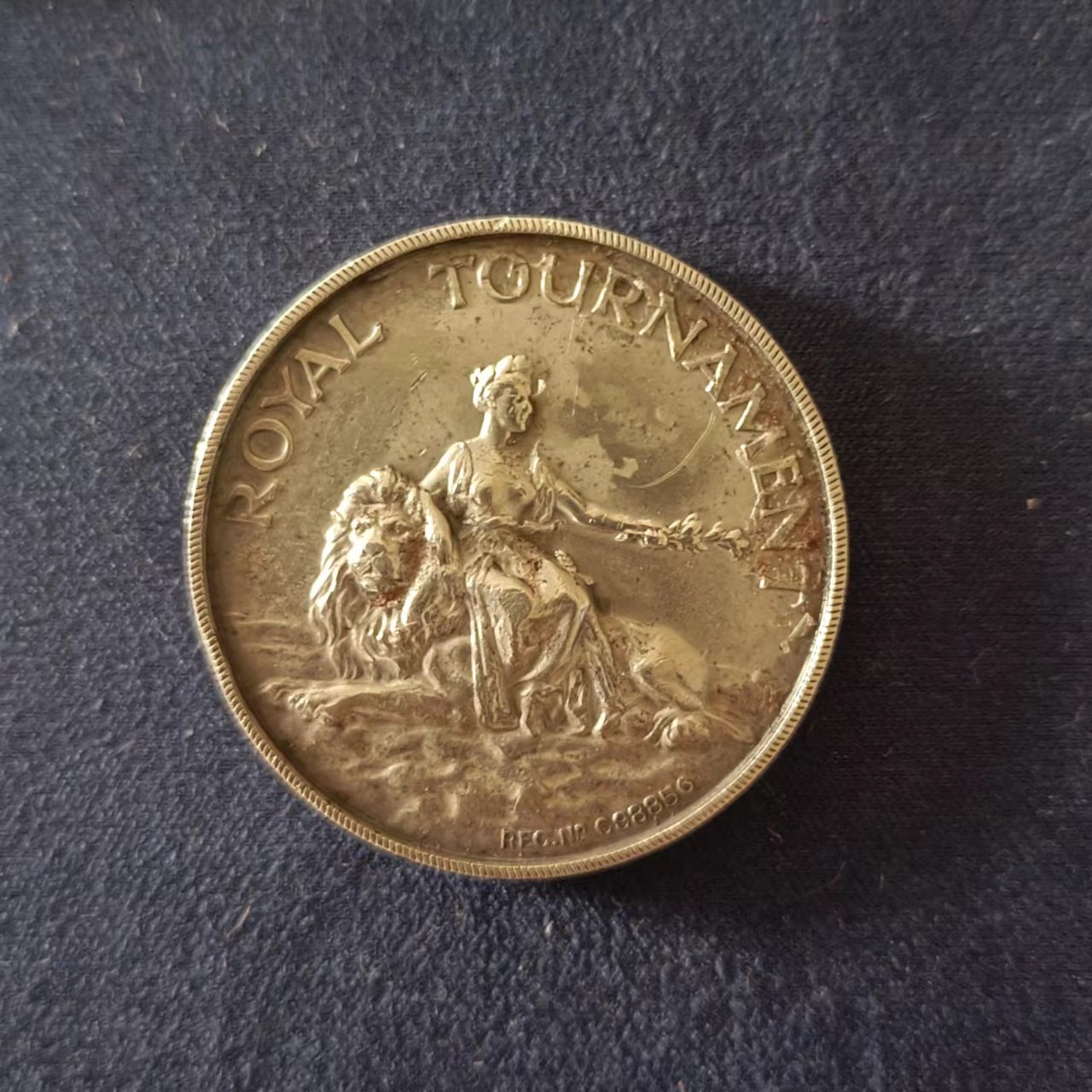欧洲章牌美女章专场第十七期 英国银章，皇家锦标赛，直径 32mm