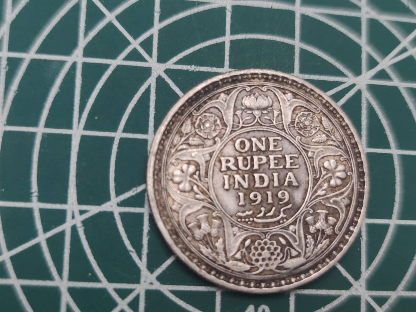 燕姐换藏第62拍 英属印度1919年乔治五世一卢比银币