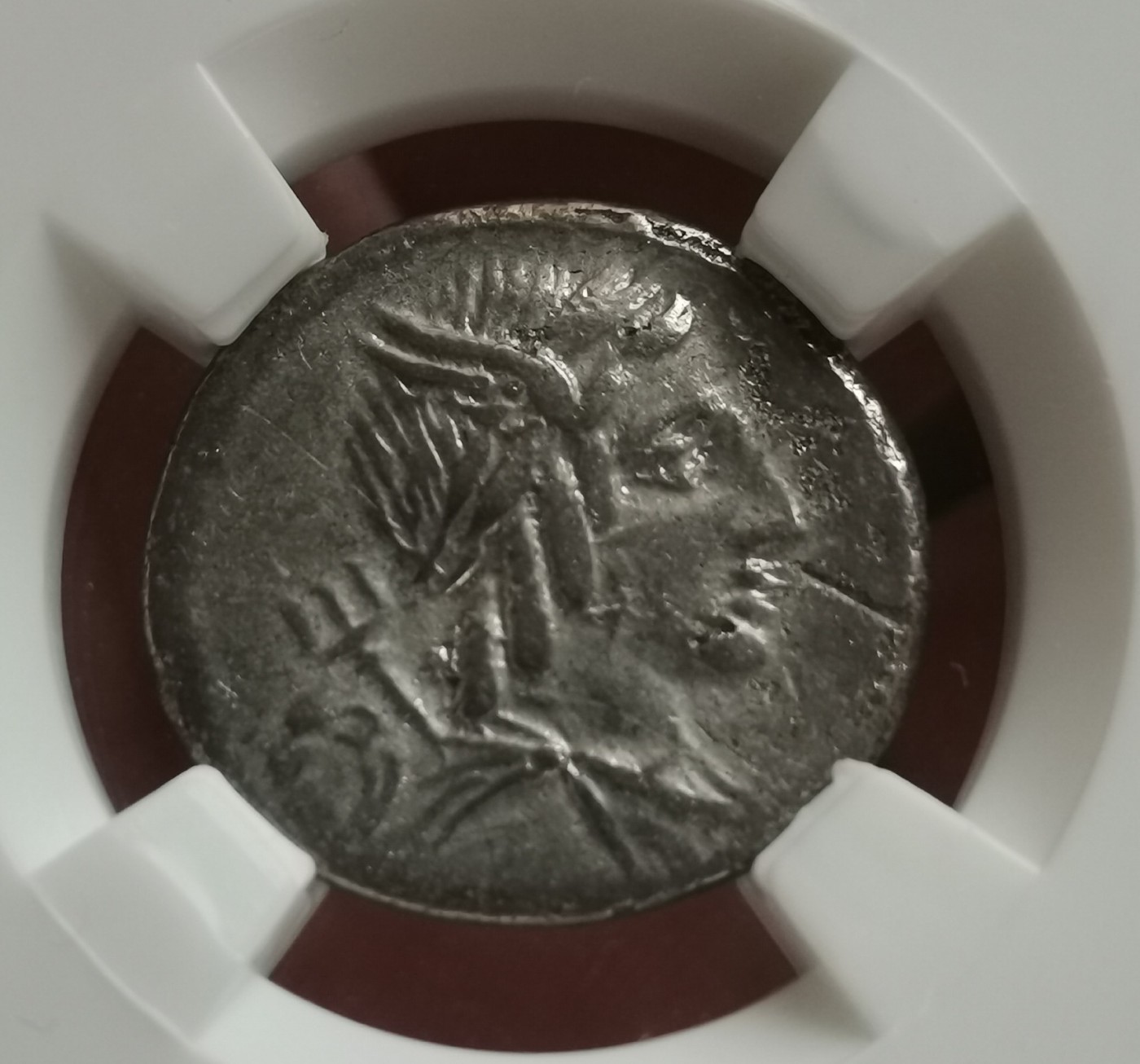 瓶子🏺第113期拍卖会  古罗马共和狄纳里银币 制币官:L Julius Bursio 公元前85年 3.45g