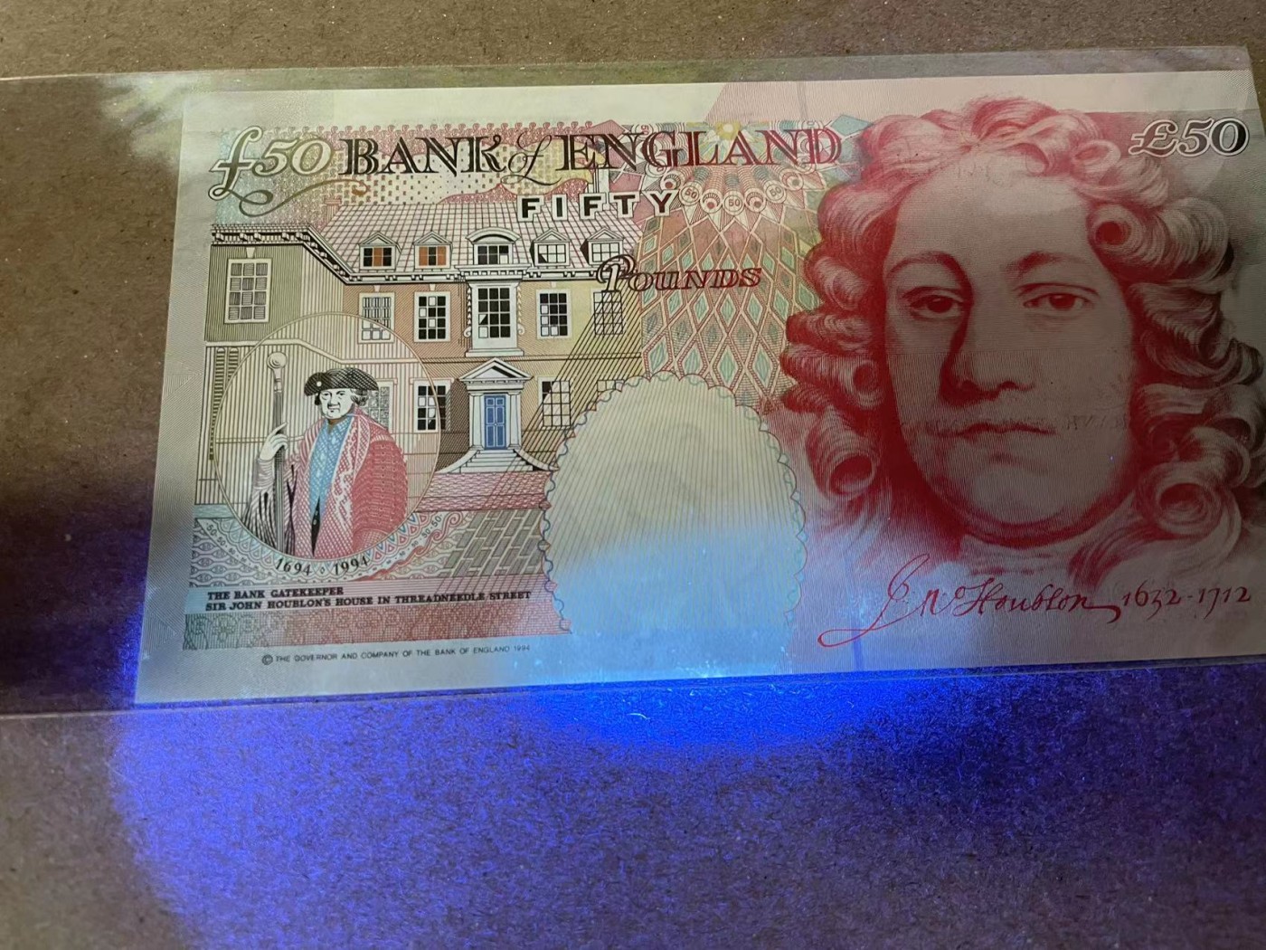 【Blue Auction】✨世界纸币精拍第380期【精】 英国 1994年50镑 UNC- 荧光斑