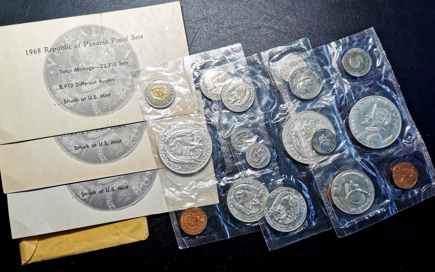 凡希社世界钱币微拍第二百五十期 1968巴拿马精铸PS三套原厂塑封全品每套含两枚银币！