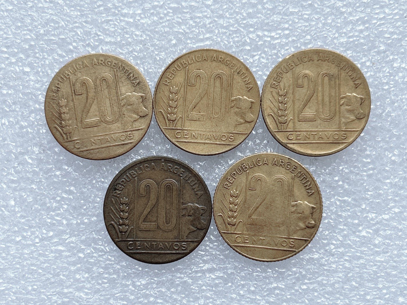 海外回流1元起拍小铺 各国钱币散币场 第1期 阿根廷20分奶牛版