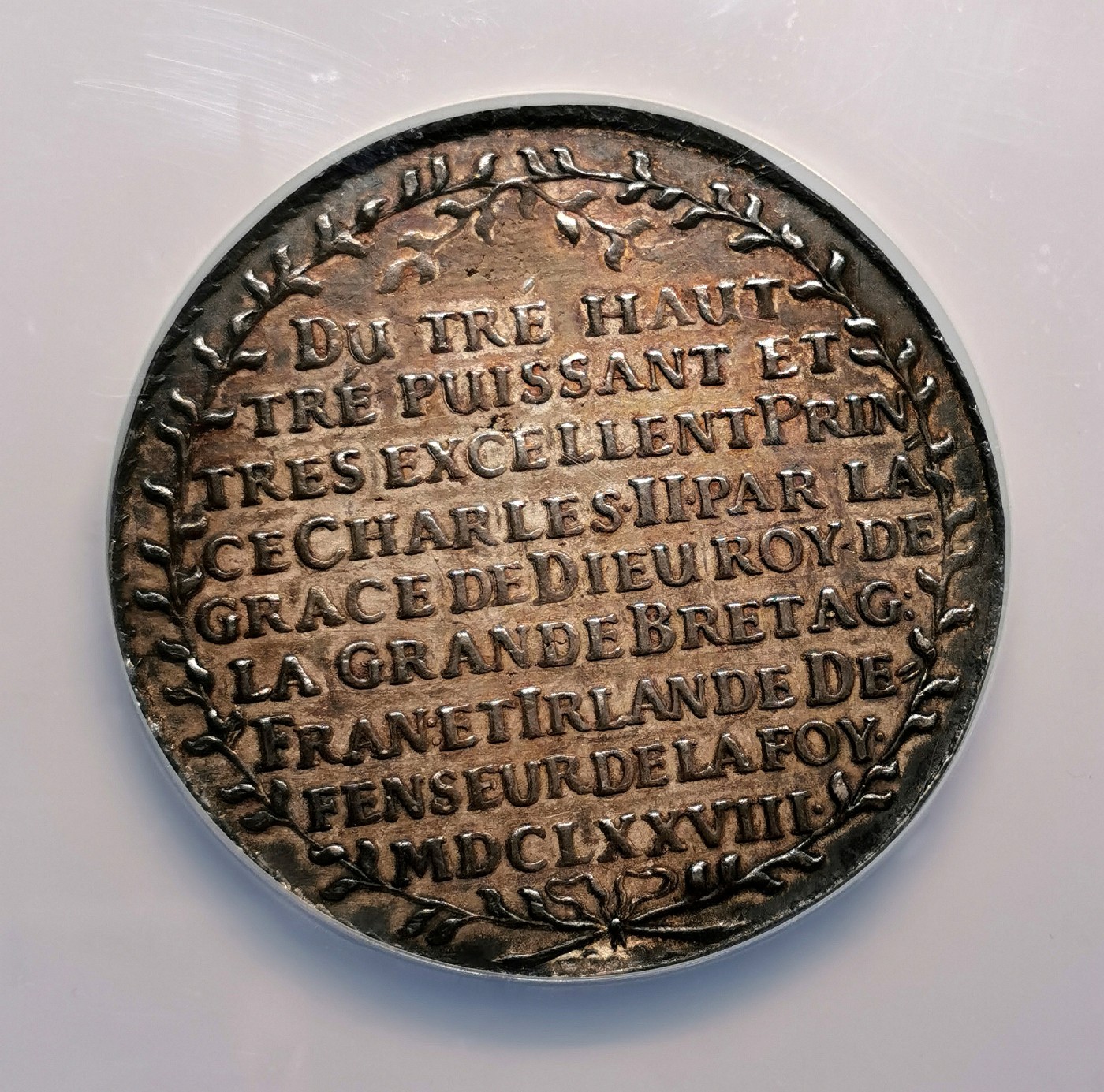 凡希社世界钱币微拍第二百五十期 荐！1678萨克森重装武士屠龙泰勒大银PCGS-XFD 48mm 细节深打黑彩币面无瑕疵！