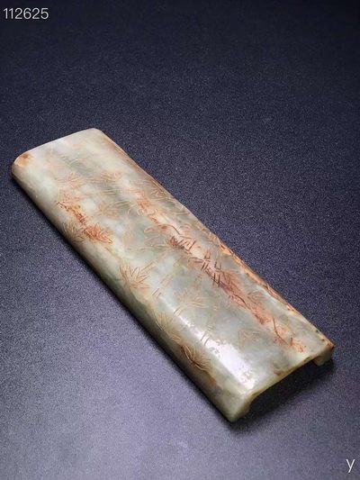 和田玉臂戈、雕工精湛，包浆老道，沁色完美，玉质温润细腻，收藏佳品！ 和田玉臂戈、雕工精湛，包浆老道，沁色完美，玉质温润细腻，收藏佳品！