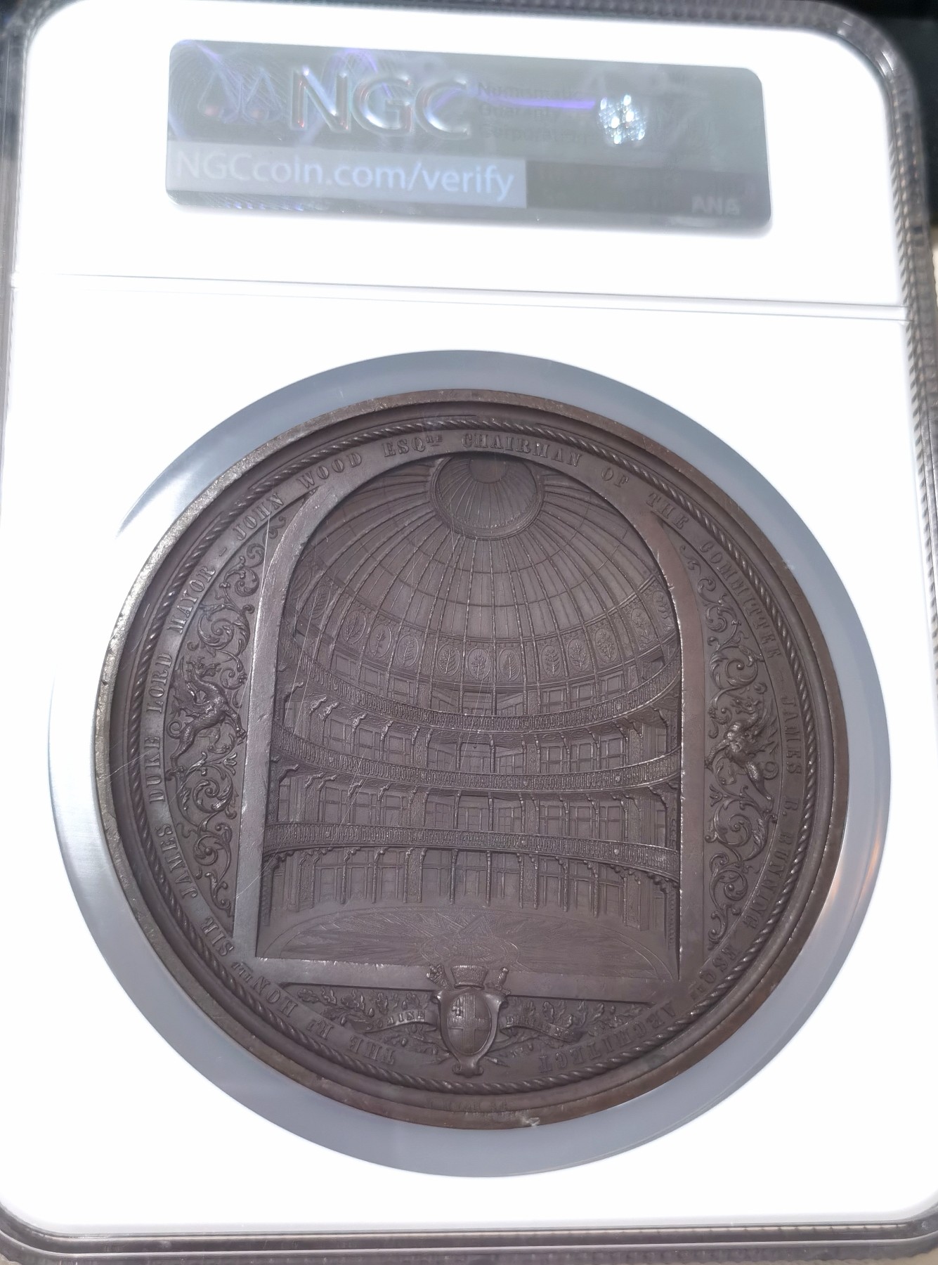 博洋堂世界钱币拍卖第047期（全场包邮） 金融城6号作品建筑三杰之一 ，伦敦金融城煤炭交易所开张，wyon作品，89mm超大尺寸，发行量仅350枚，NGC MS63