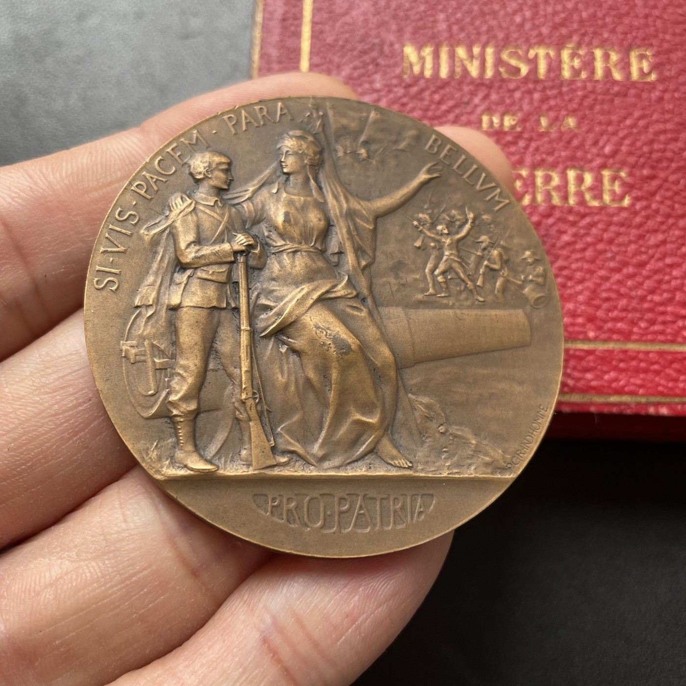 「木头集藏」章牌专场-第32期 G. Prud'homme～法国一战战备原盒铜章 直径：50mm