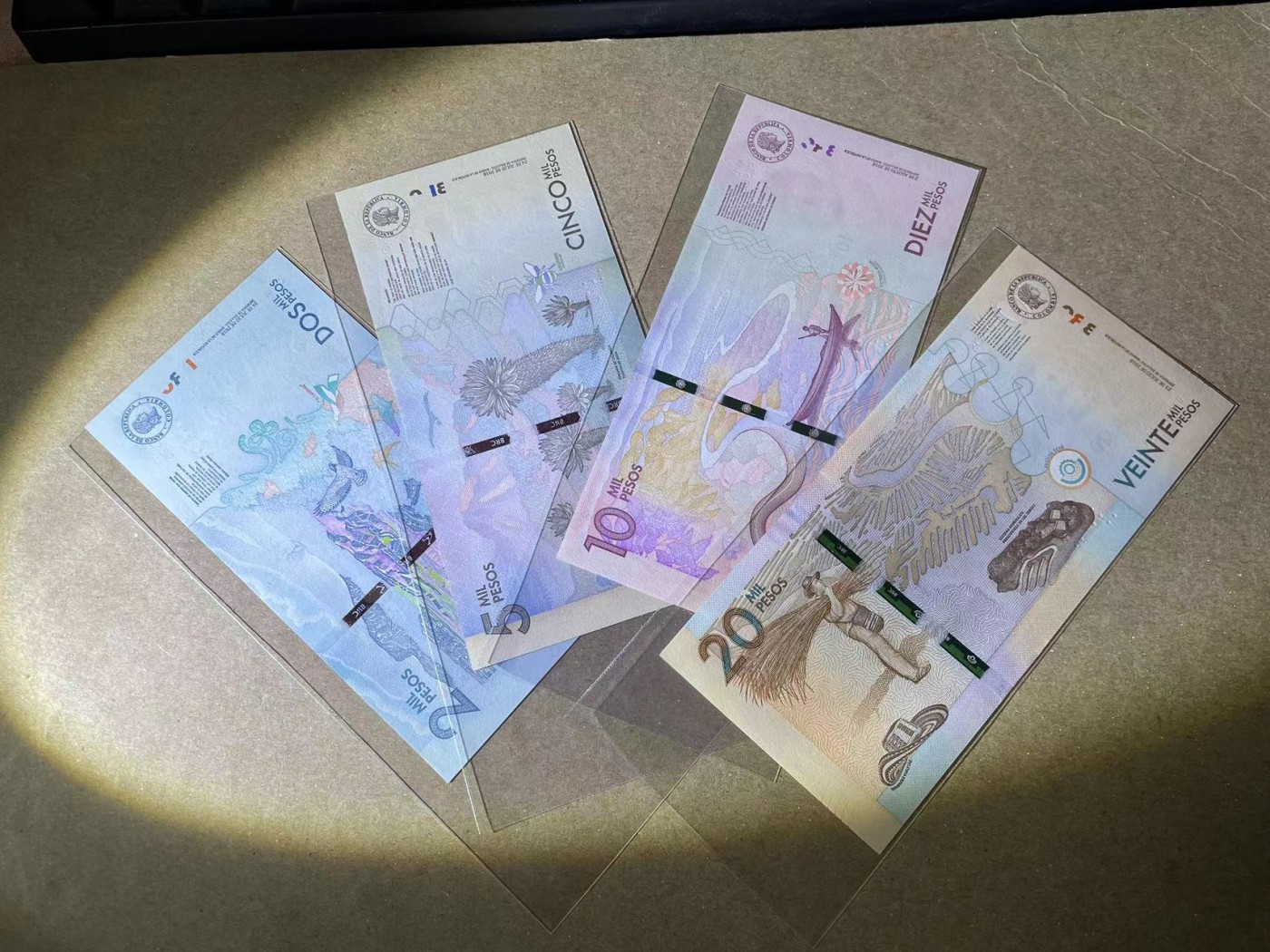 【Blue Auction】✨世界纸币精拍第380期【精】 【一组4张】哥伦比亚 2-5-10-20Mil比索 全新UNC