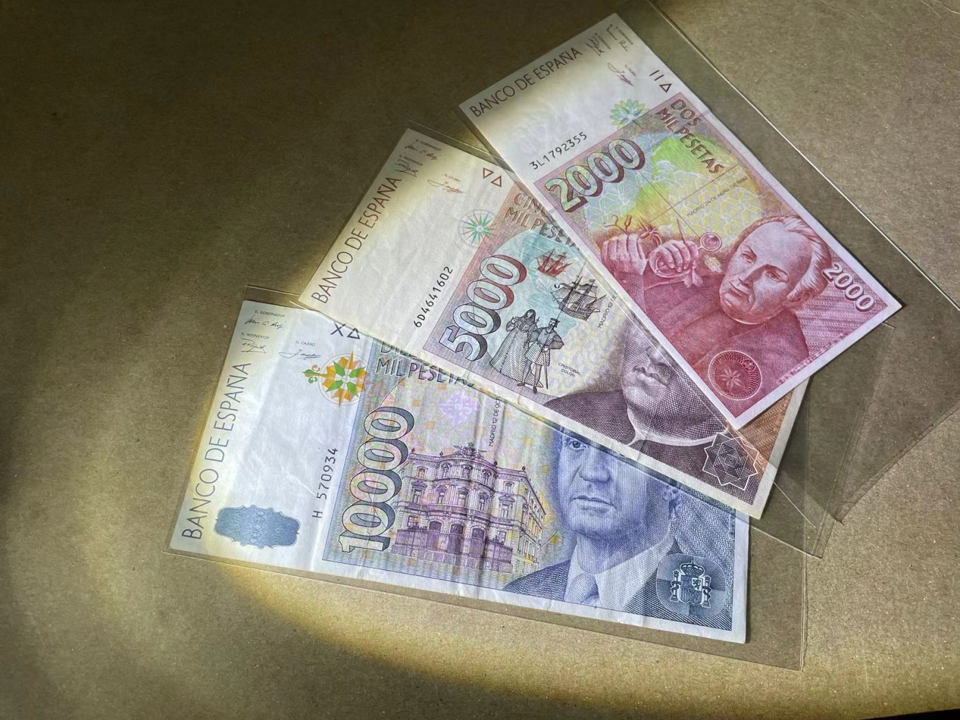 【Blue Auction】✨世界纸币精拍第380期【精】 【一组3张】西班牙 1992年 2000-5000-10000比塞塔 品相如图