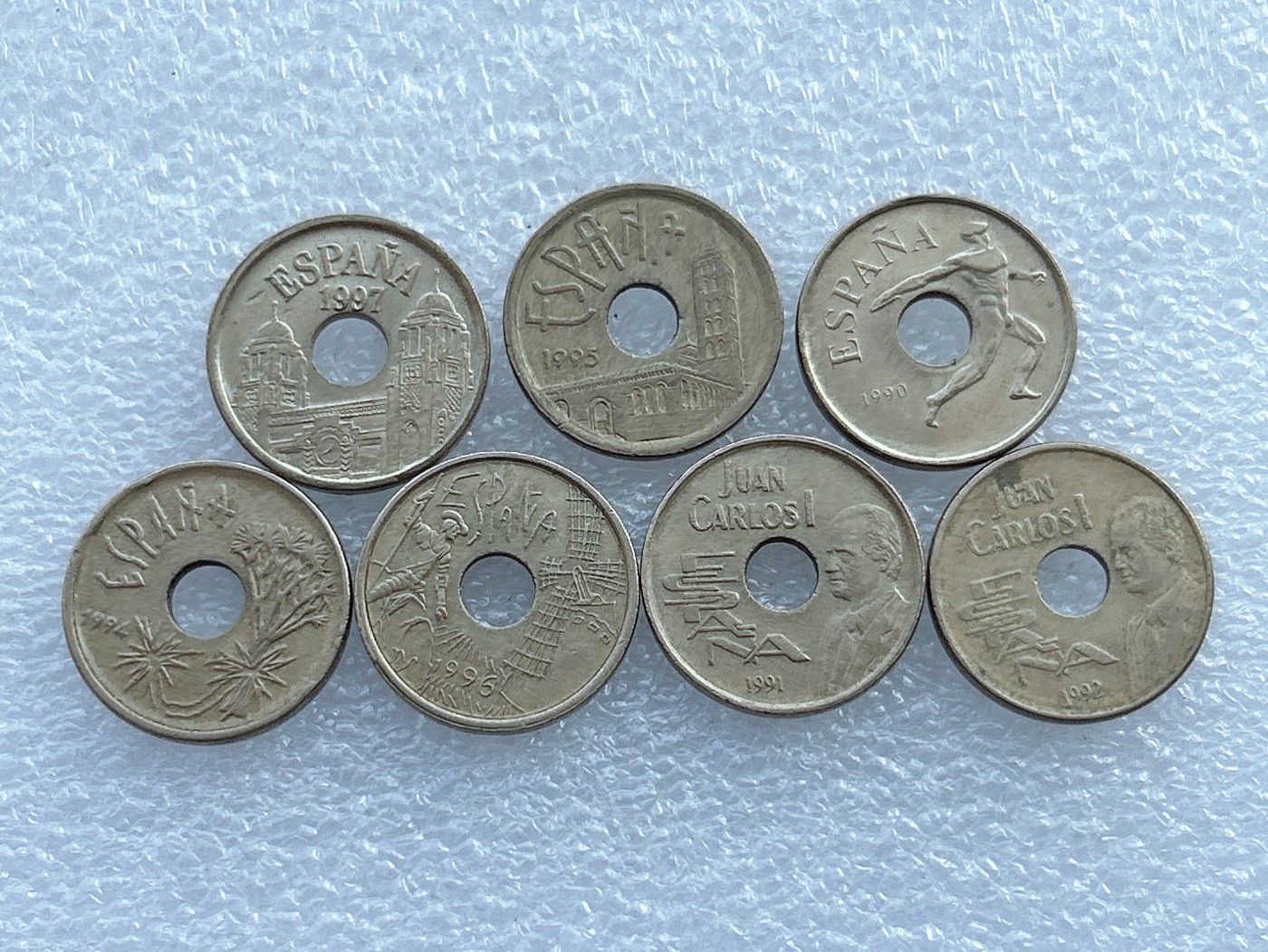 全场一元起拍 世界钱币散币场 第29期 西班牙1990-1997年25比塞塔黄铜纪念币 7枚套