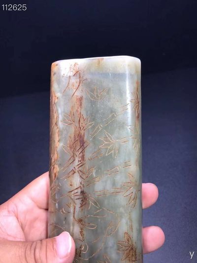 和田玉臂戈、雕工精湛，包浆老道，沁色完美，玉质温润细腻，收藏佳品！ 和田玉臂戈、雕工精湛，包浆老道，沁色完美，玉质温润细腻，收藏佳品！