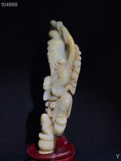 和田玉渔翁得利、雕工精湛，包浆老道，沁色完美，玉质温润细腻，收藏佳品！ 和田玉渔翁得利、雕工精湛，包浆老道，沁色完美，玉质温润细腻，收藏佳品！