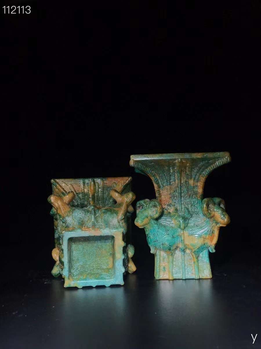 高古玉四羊方尊、雕工精湛，包浆老道，沁色完美，玉质温润细腻，收藏佳品！ 高古玉四羊方尊、雕工精湛，包浆老道，沁色完美，玉质温润细腻，收藏佳品！