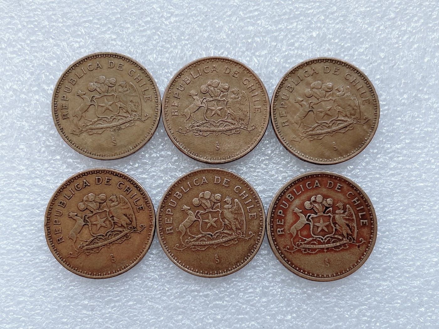 海外回流1元起拍小铺 各国钱币散币场 第1期 智利100比索铜币