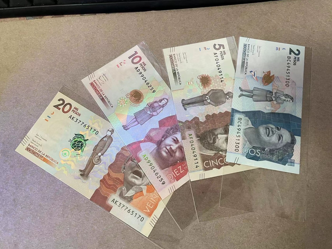 【Blue Auction】✨世界纸币精拍第380期【精】 【一组4张】哥伦比亚 2-5-10-20Mil比索 全新UNC