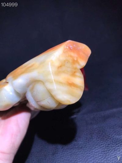 和田玉渔翁得利、雕工精湛，包浆老道，沁色完美，玉质温润细腻，收藏佳品！ 和田玉渔翁得利、雕工精湛，包浆老道，沁色完美，玉质温润细腻，收藏佳品！