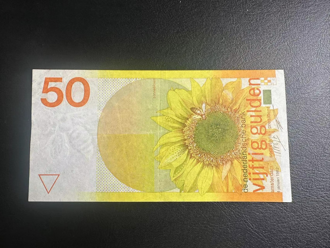 【Blue Auction】✨世界纸币精拍第380期【精】  荷兰 1982年50盾 向日葵 品相如图