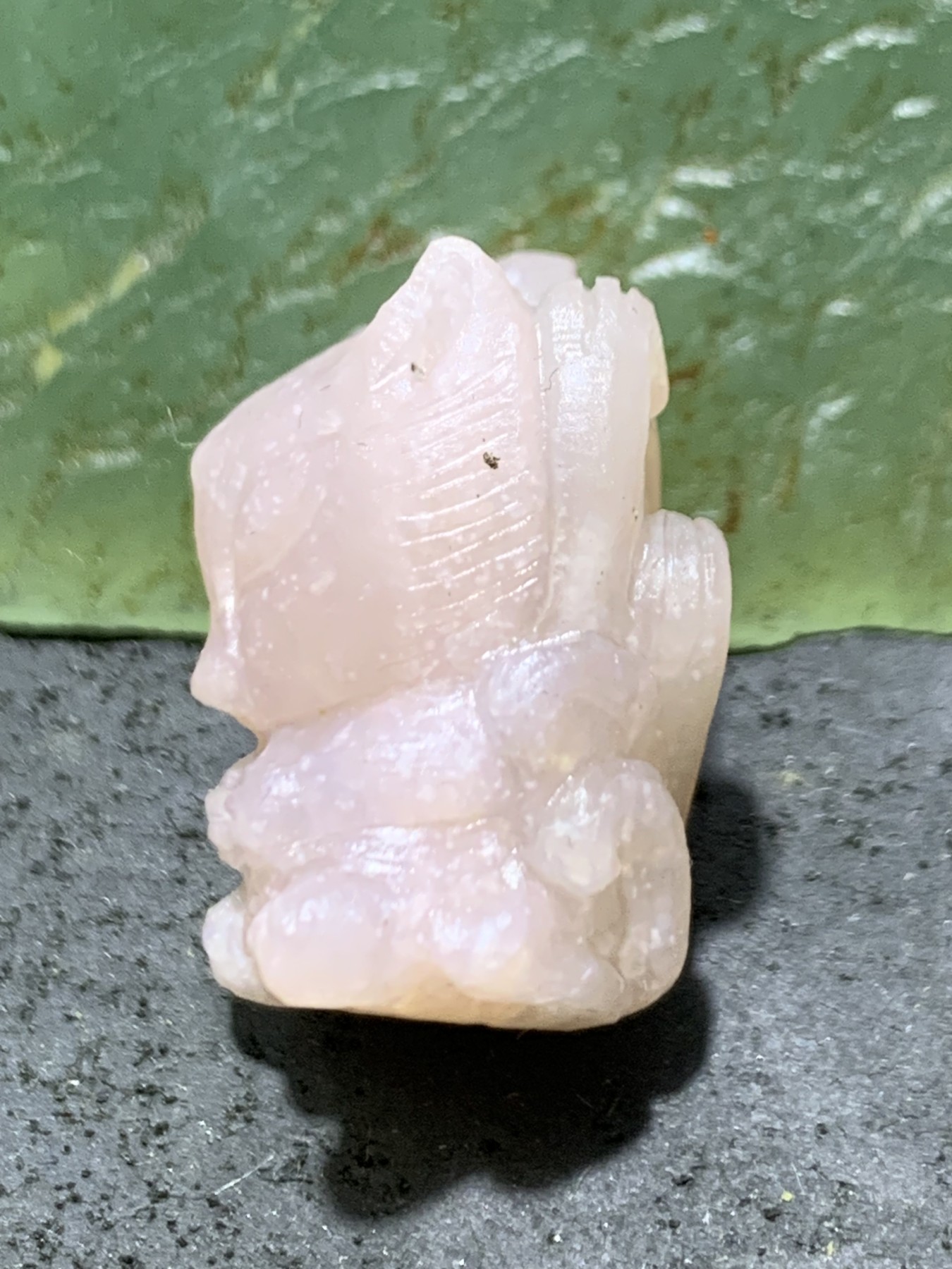 放福利！精美天然阿拉善玛瑙手工雕刻九尾灵狐珠子（吊坠）一颗，