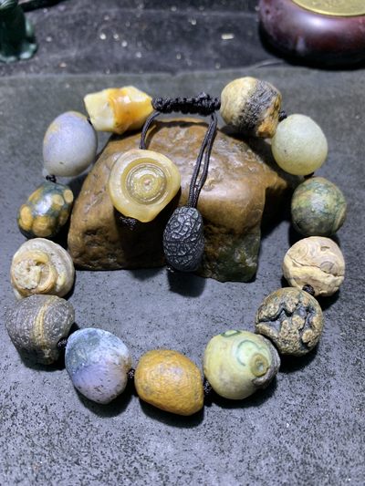 精美外蒙眼石手工编织手串一条 - 精美外蒙眼石手工编织手串一条