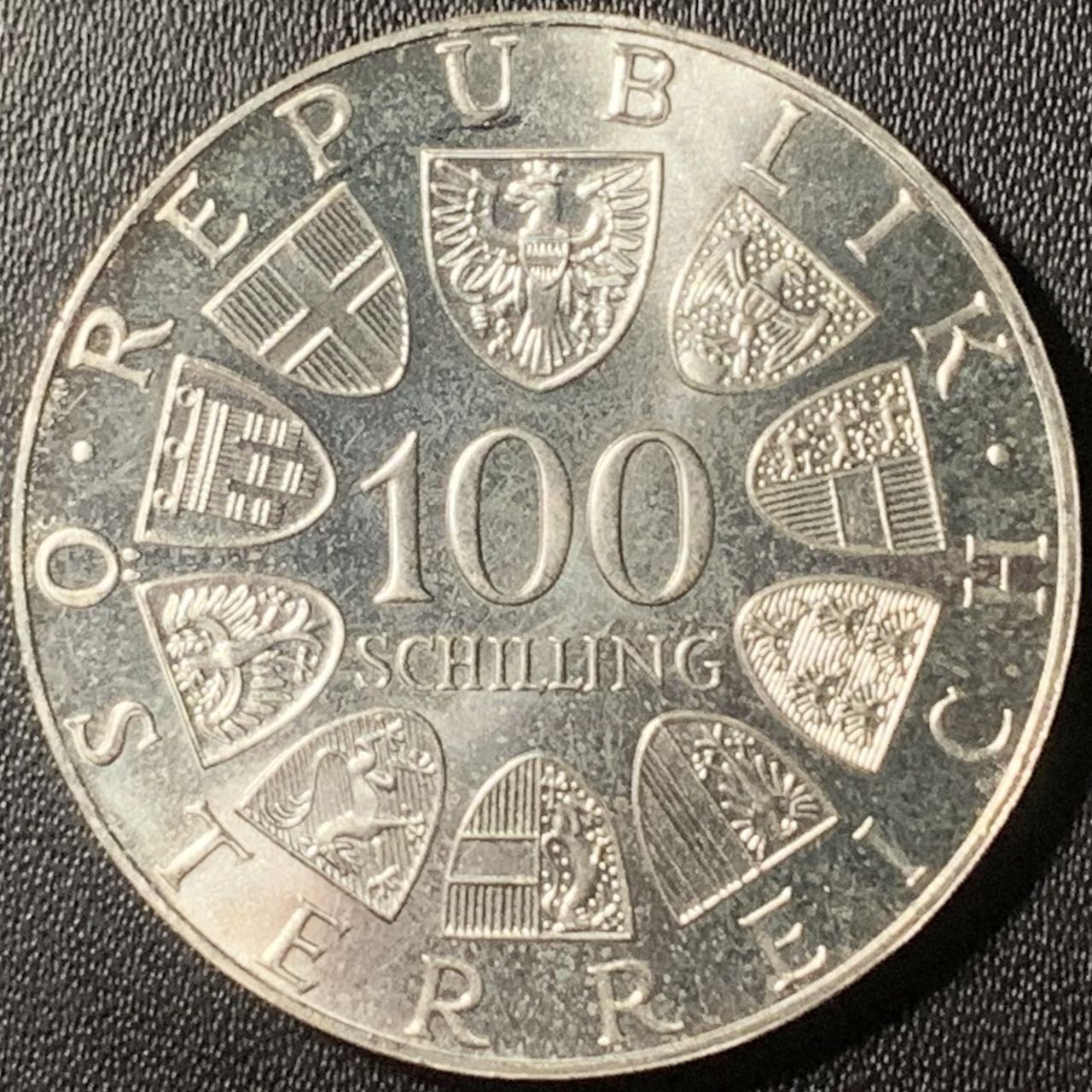 紫瑗钱币——第317期拍卖 奥地利 1976年 因斯布鲁克冬奥运 主会场 100先令 24克 0.64银 UNC