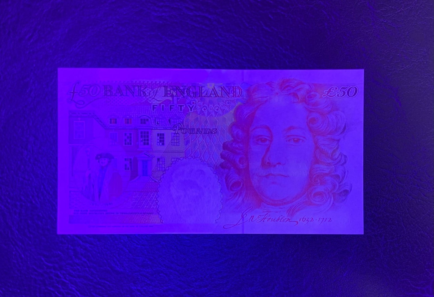 收藏联盟Quantum Auction 第296期拍卖  英国1994版50镑 品相全新UNC 豹子号111