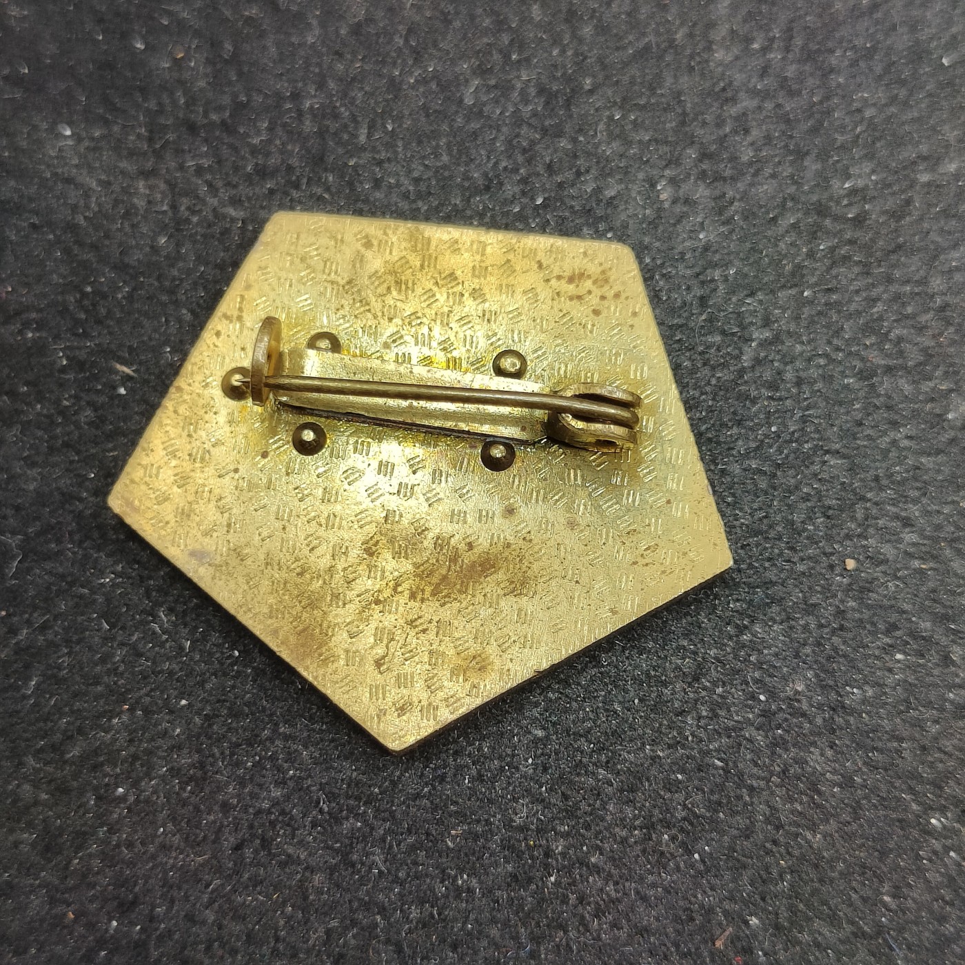 全场0元起拍 第100期 咸鱼国勋章拍卖专场 10月18日（周日）下午6：00开始 东德人民军建军25周年纪念章