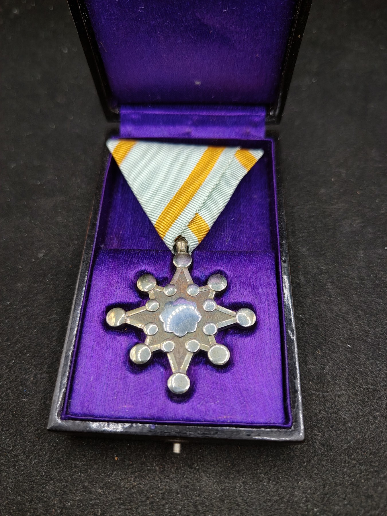 全场0元起拍 第100期 咸鱼国勋章拍卖专场 10月18日（周日）下午6：00开始 稀有m标 日本明治时期 七等瑞宝章 银制鎏金