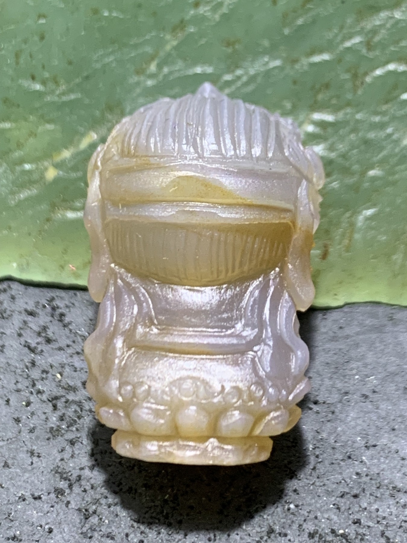 精美亚光高玉化巴西玛瑙手工满工雕刻宝宝菩萨珠子（吊坠）一个！