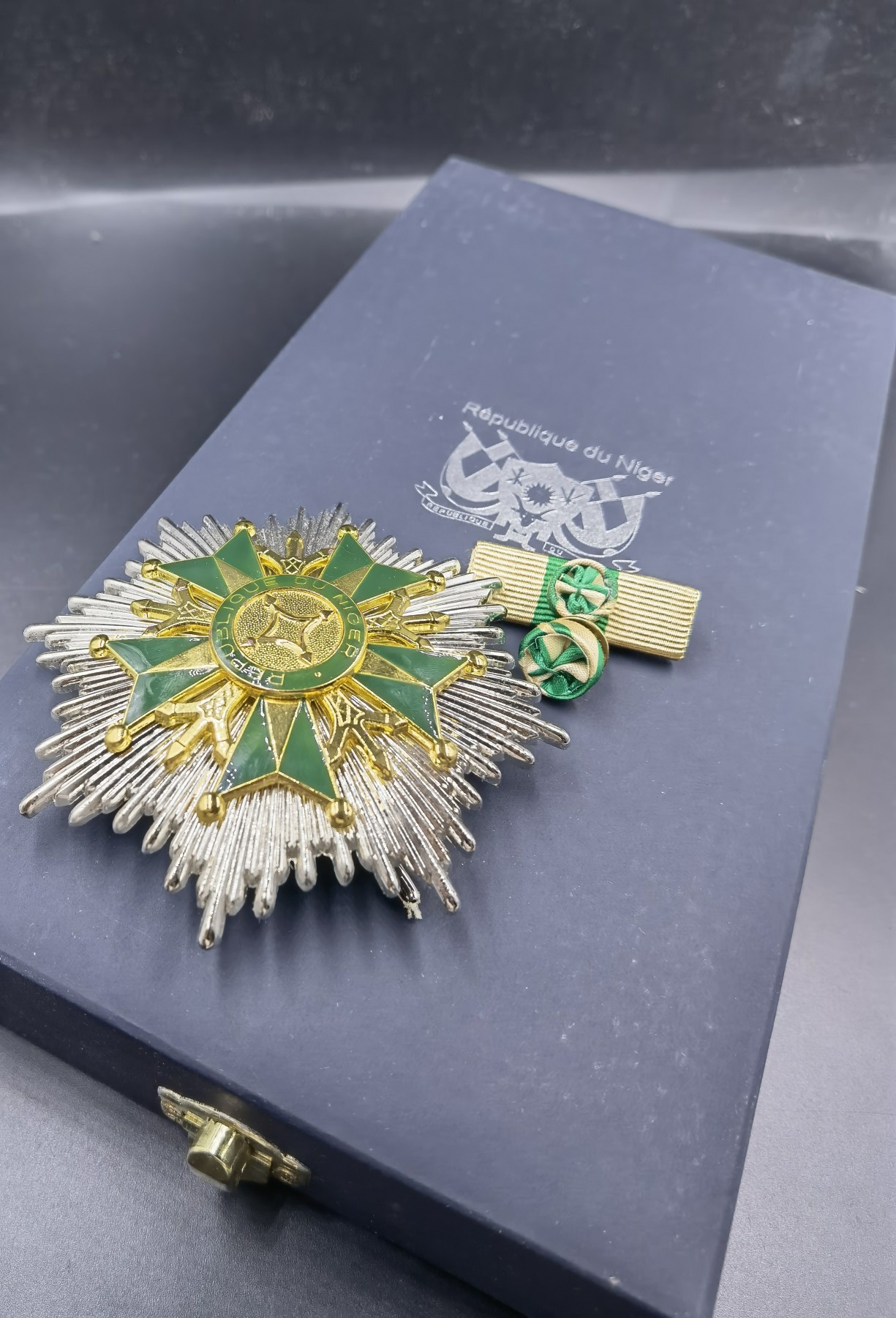 0押金拍卖 全场0起 大陆勋赏俱乐部第七期拍卖 原盒尼日尔共和国大军官级功勋勋章星芒章