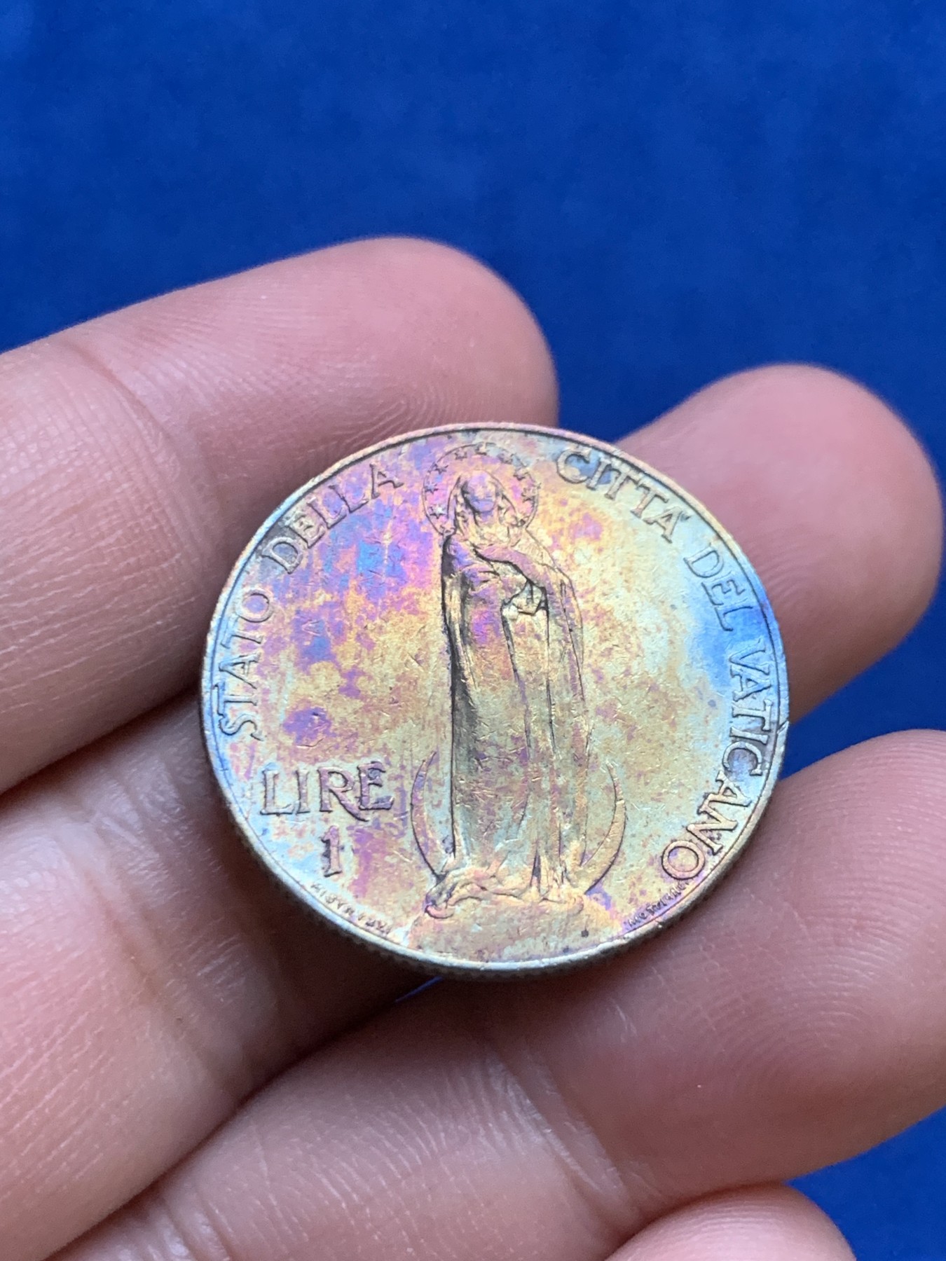 《竞宝斋》第207场-周日，周一 2场 (全场包邮) 意大利梵蒂冈1934年圣女抱婴1里拉五彩镍币