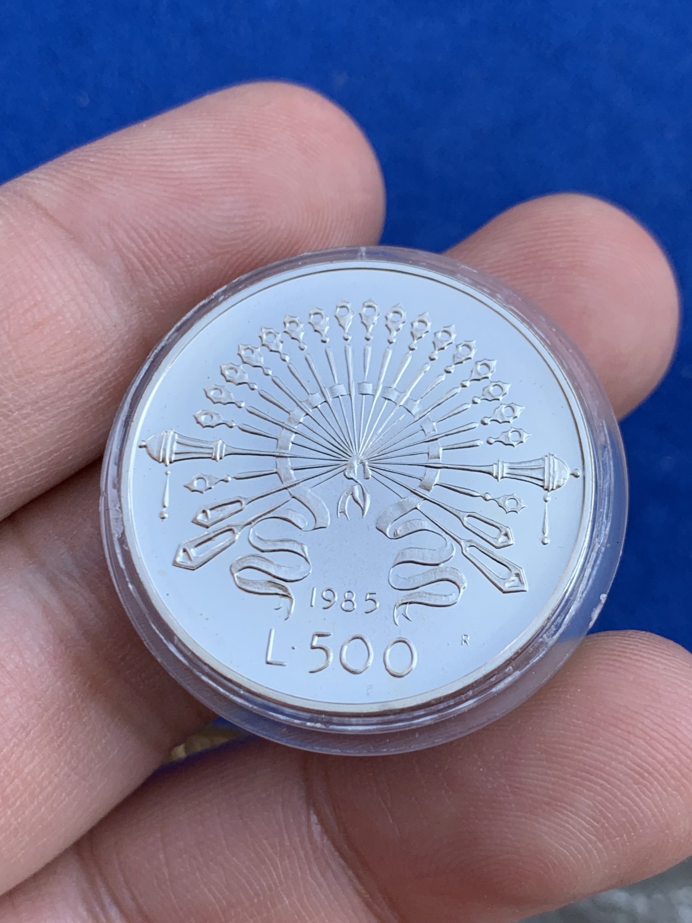 《竞宝斋》第207场-周日，周一 2场 (全场包邮) 1985年意大利精制500里拉银币