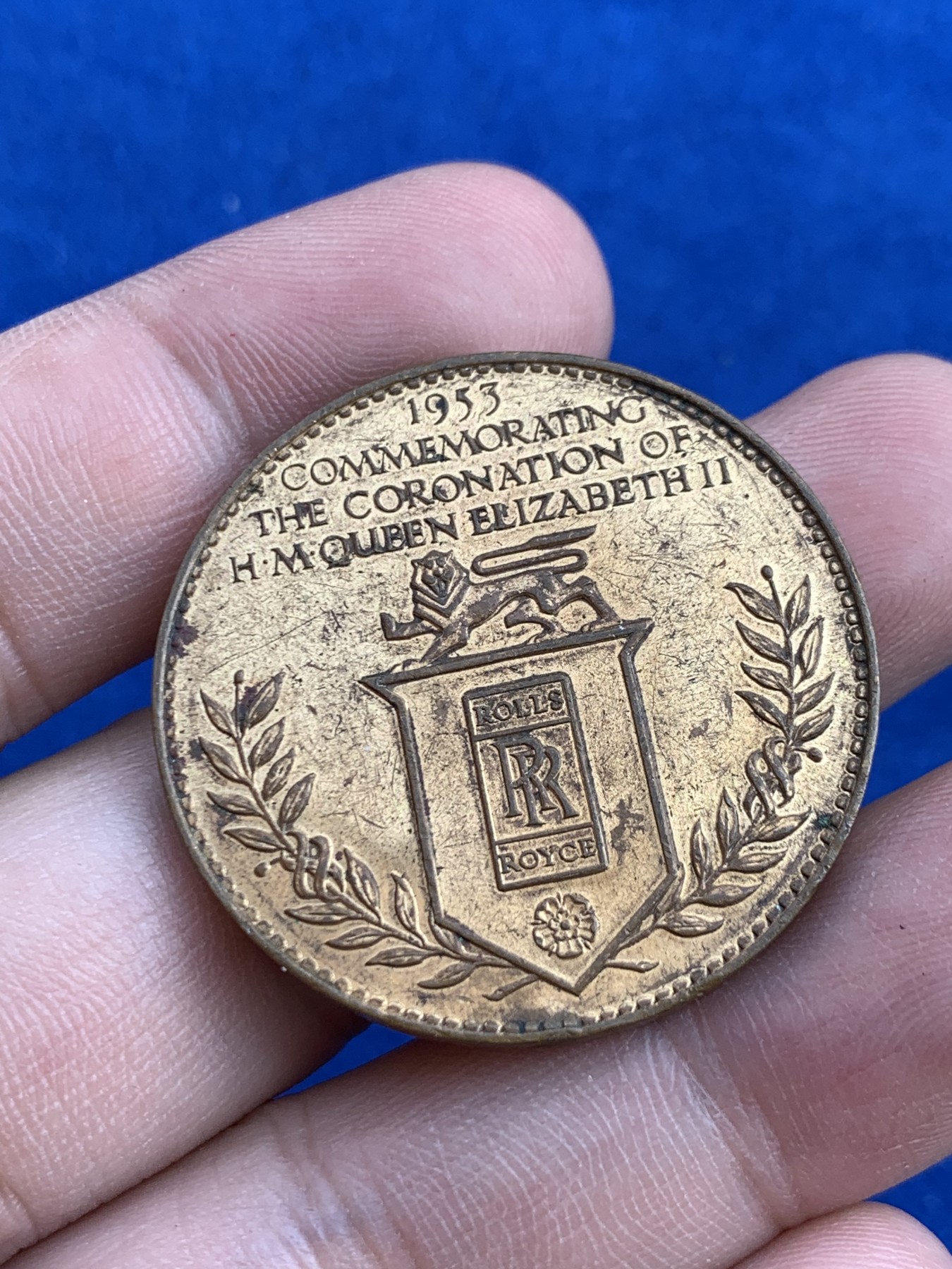 《竞宝斋》第207场-周日，周一 2场 (全场包邮) 1953年英国伊丽莎白二世加冕铜章（劳斯莱斯） 35.1mm 16.1克