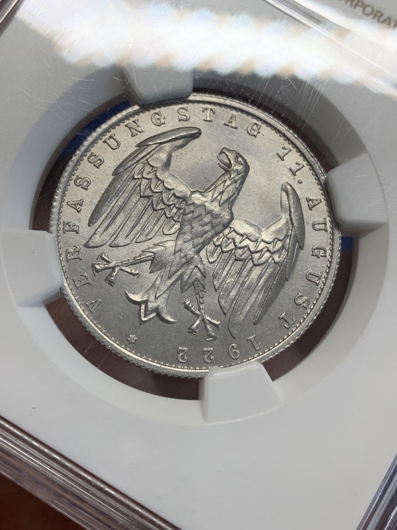 《竞宝斋》第207场-周日，周一 2场 (全场包邮) NGC-MS64 德国魏玛共和国1922年A厂3马克铝币