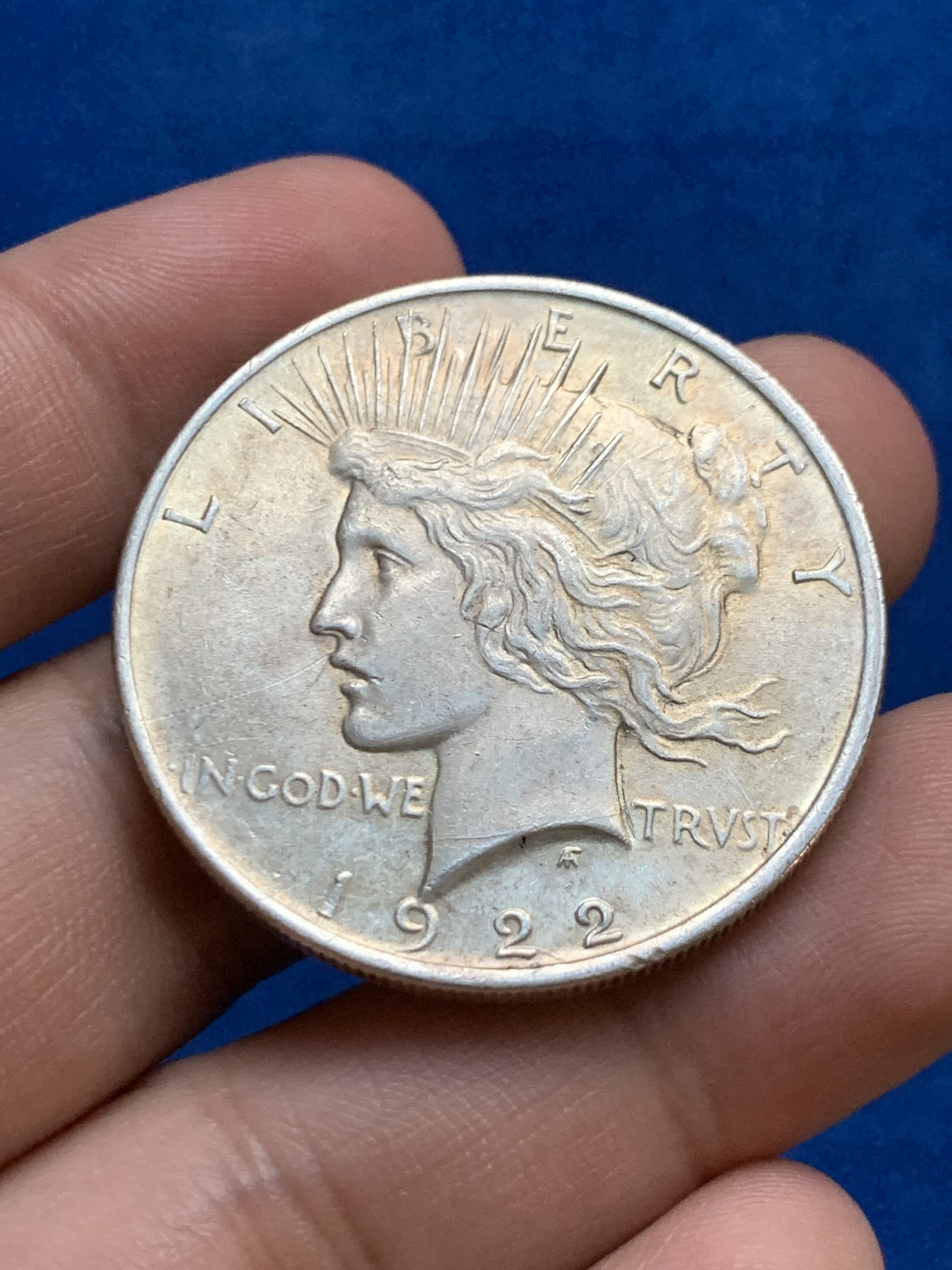 《竞宝斋》第207场-周日，周一 2场 (全场包邮) 1922年美国和平银币 带光好品，UNC品相