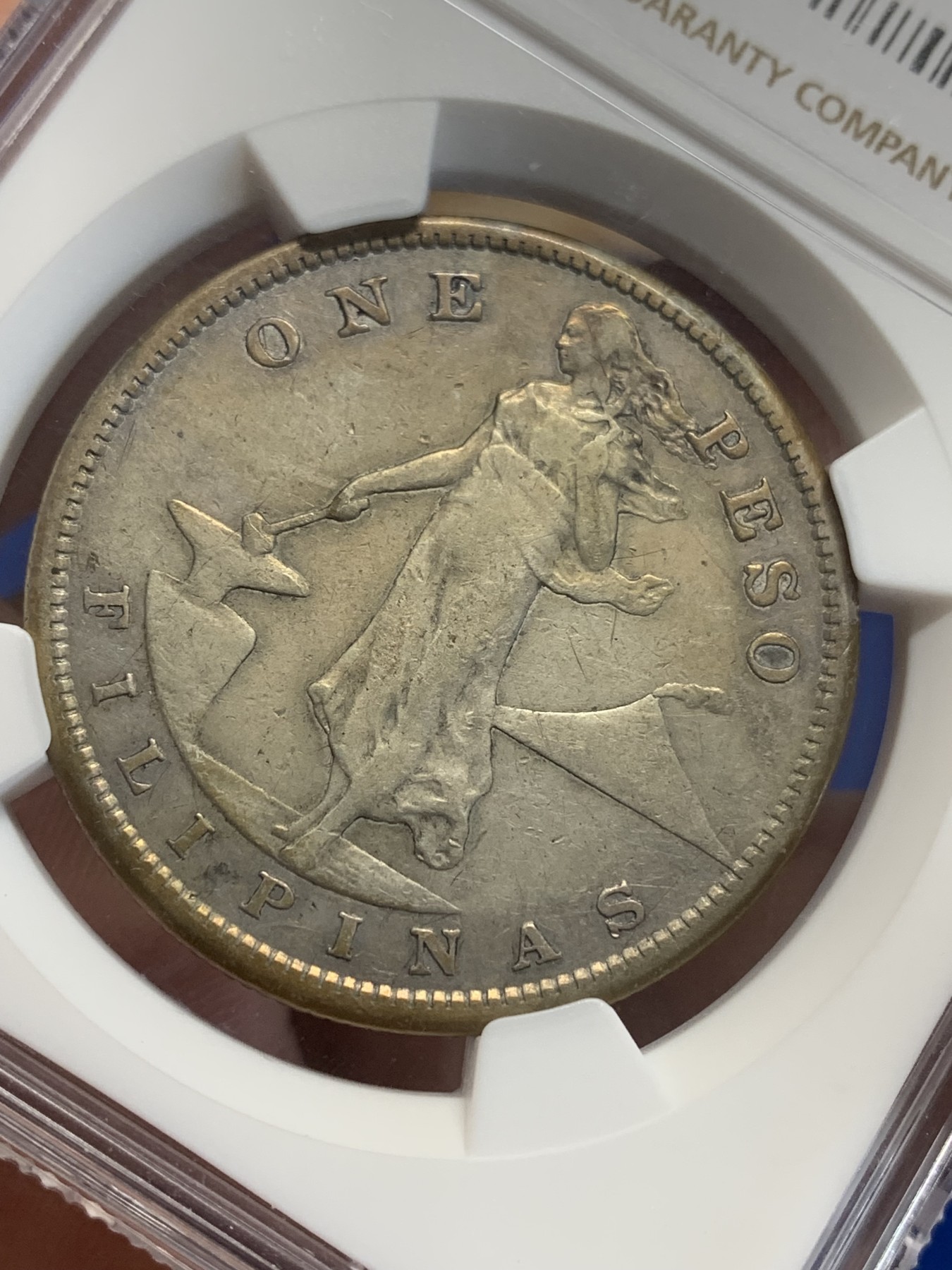 《竞宝斋》第207场-周日，周一 2场 (全场包邮) NGC-VF35 美属菲律宾 1908年 1比索 打铁女神 银币 原味包浆，难得出分美品