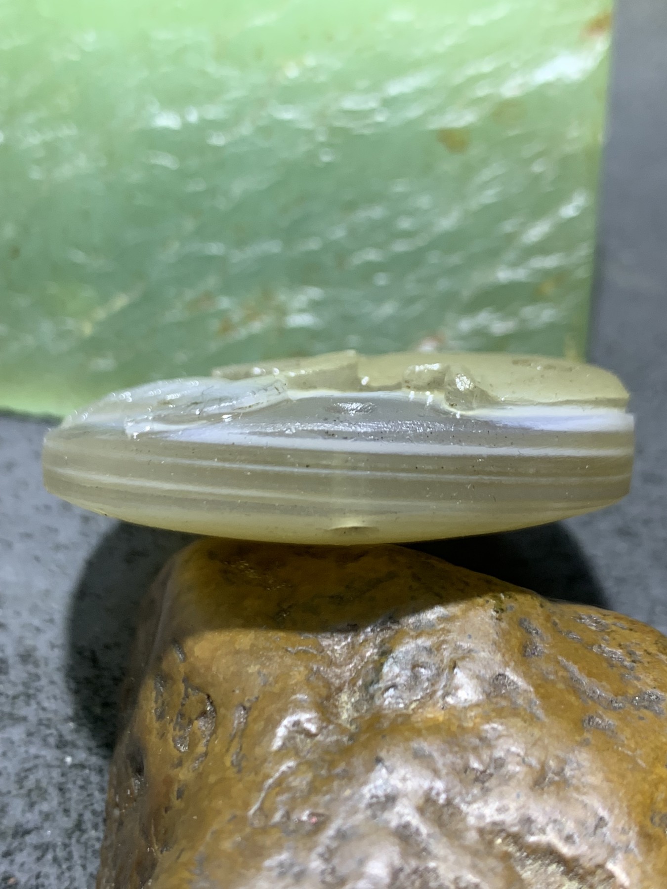 精美亚光冰透高玉化巴西玛瑙手工俏色巧雕富贵有鱼吊坠一个！