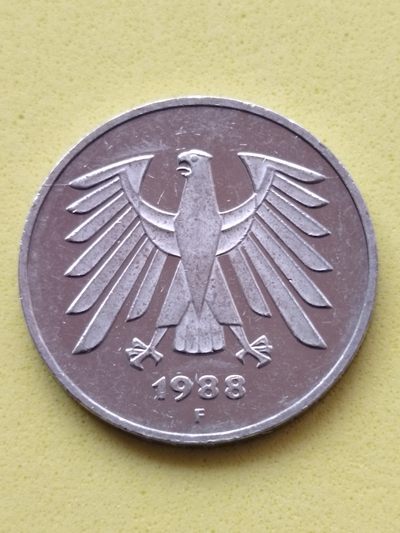 布加迪🐬～世界钱币🌾第 39 期 /  联邦德国🇩🇪马克专场，收集德国年份币的会感兴趣  - 联邦德国🇩🇪  1988年  5马克  (F版) 原光品