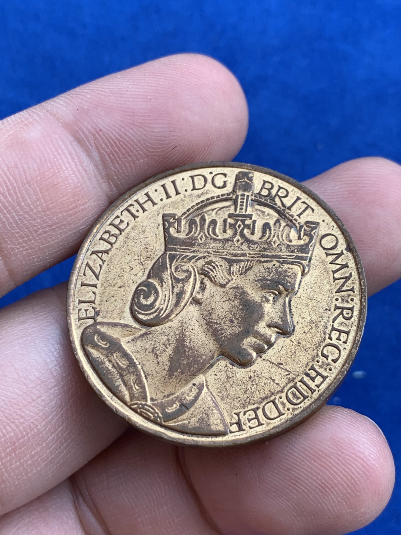 《竞宝斋》第207场-周日，周一 2场 (全场包邮) 1953年英国伊丽莎白二世加冕铜章（劳斯莱斯） 35.1mm 16.1克