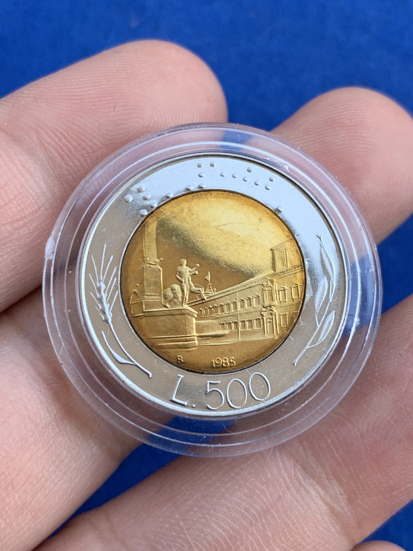 《竞宝斋》第207场-周日，周一 2场 (全场包邮) 1985年意大利精制500里拉双色币